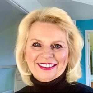 Meet your Posher, Karin